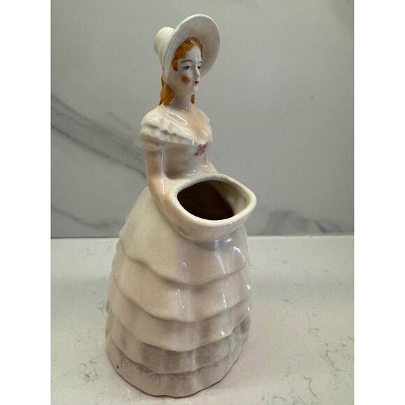 Vintage Hand Painted Porcelain Victorian Lady Figurine Flower Vase - Picture 4 of 5